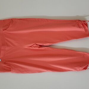 Chico's Weekends Coral Cropped/Capri Pants NWOT